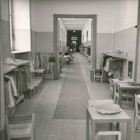 [Veduta del corridoio della Casa dei Bambini] Scuola U. Bartolomei, Roma, anni Sessanta – Archivio ONM$$$497