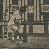 Esercizi col materiale nella "Casa dei Bambini" all'Umanitaria diretta dalla signora Lola Condulmari [anni Venti] - "L'Idea Montessori", a.I, n.3-4, 31 agosto-30 settembre 1927, p.24. $$$237